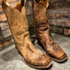 Women’s Justin Boots